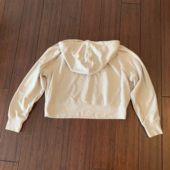 Universal Thread Cropped Hoodie - Picture 2 of 5